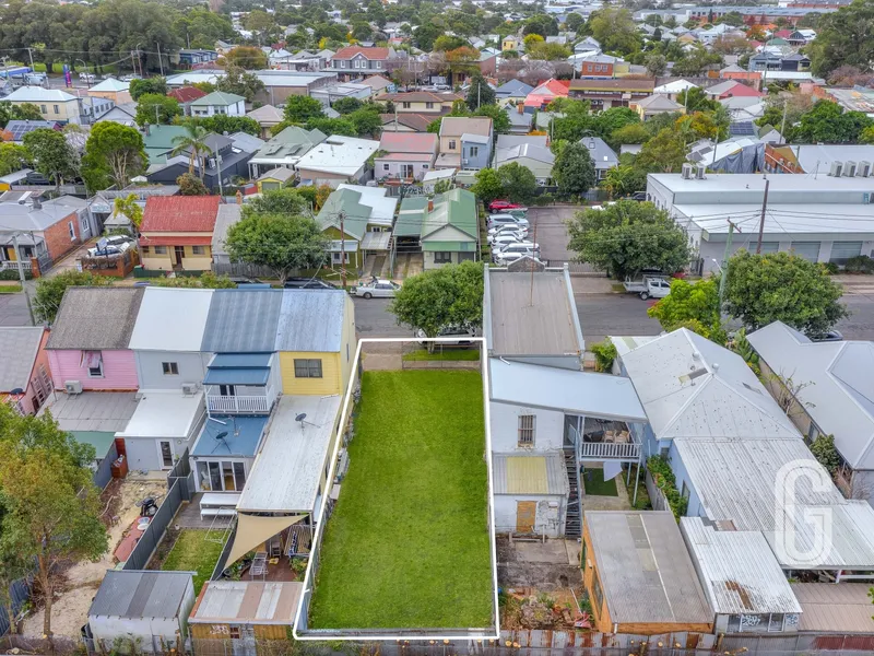 Lucrative Development Opportunity in Sought-After City-Fringe