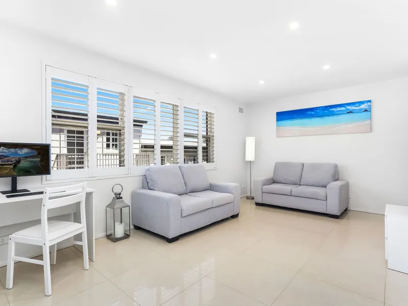 Spacious Apartment With Off Street Parking