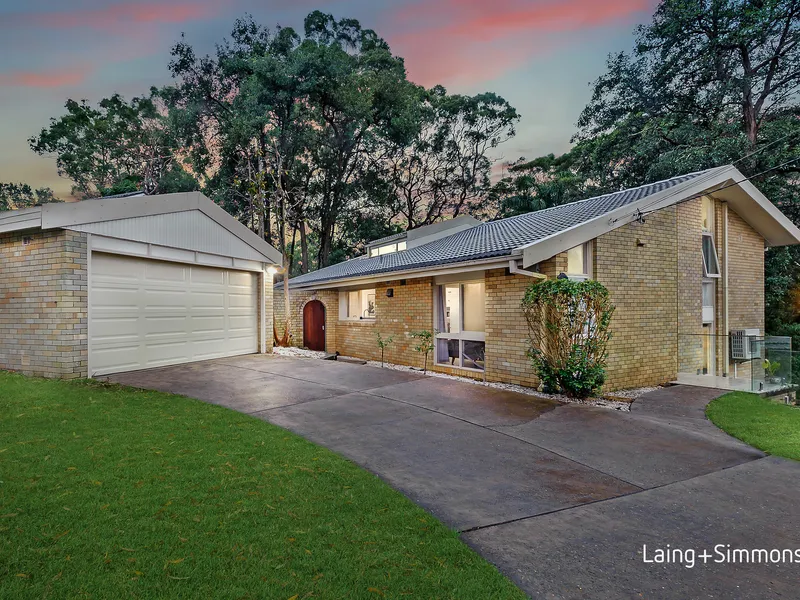 Walk to Station: Renovated Light & Bright Architect Designed Home on 929.9sqm