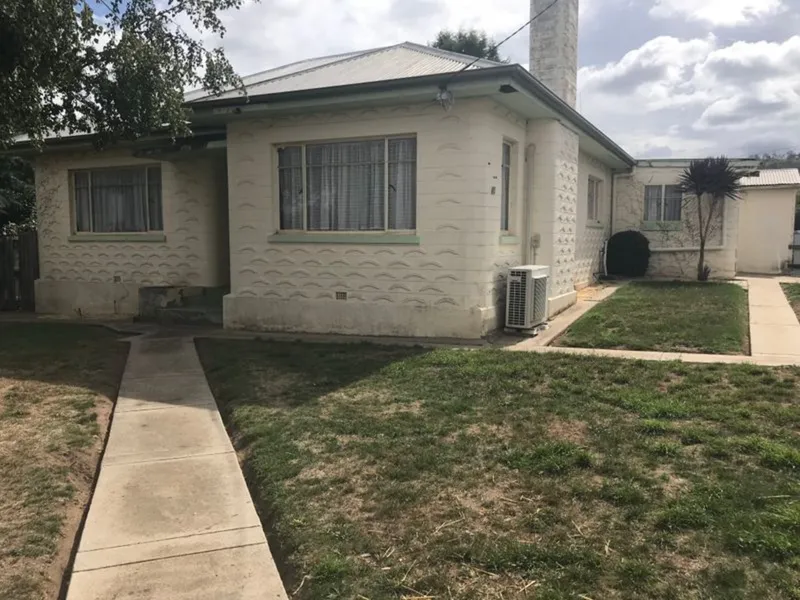 Spacious 3 Bedroom, 2 Bathroom Home In Hadspen