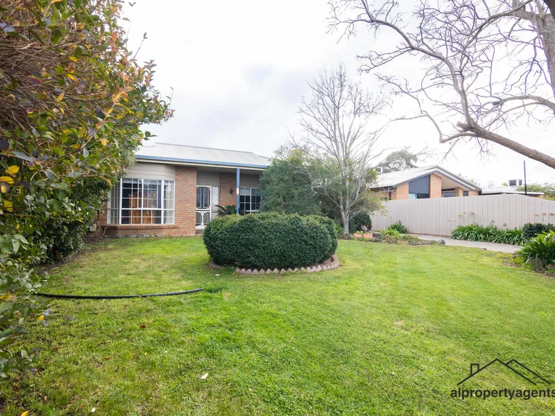 First home or family home in quiet court