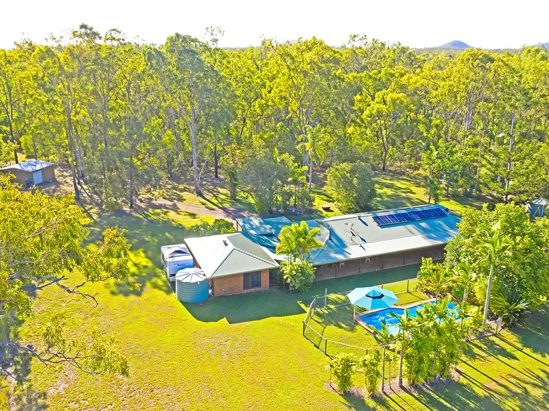 Private 25 Acres of Natural Bushland and Beautiful Residence
