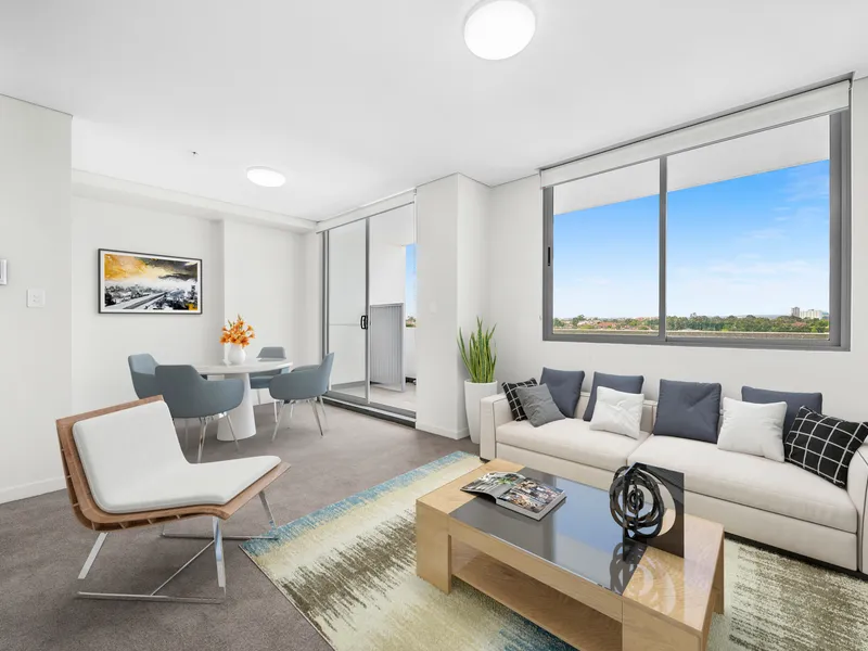 BRAND NEW EXECUTIVE LIVING