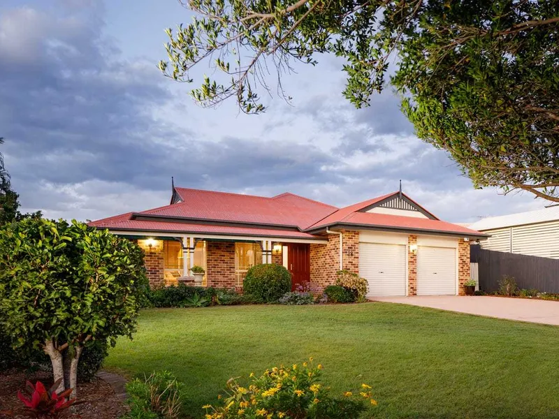 Large Family Home in Quite Leafy Street.