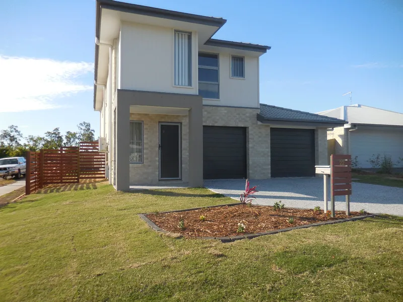 Gorgeous Three Bedroom Duplex