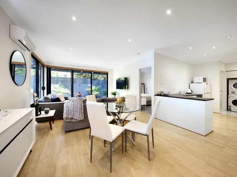 Quiet and Spacious *Open Saturday 19 February 9:45-10:00am*