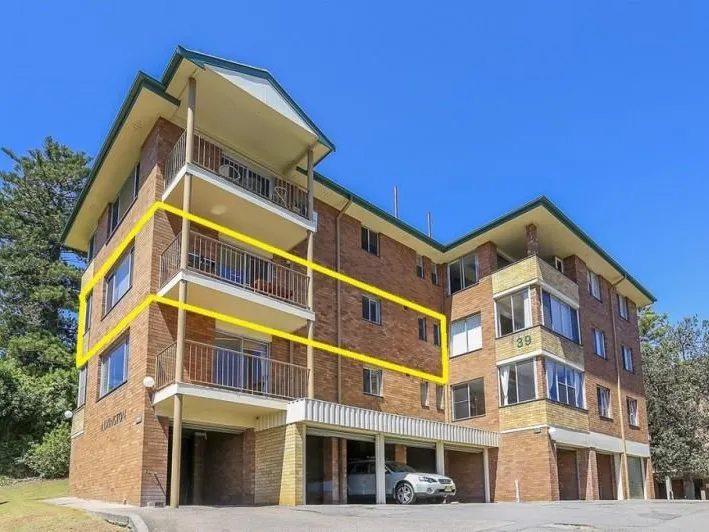 RENOVATED, IDEAL LOCATION!!!