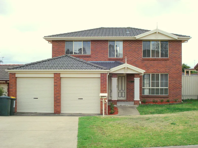 Cheryl Cunningham offers this 4 bed home in Glenwood