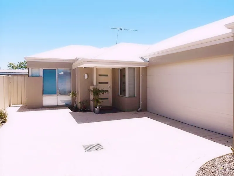 Perfect home to nest with solar panel to reduce power bill