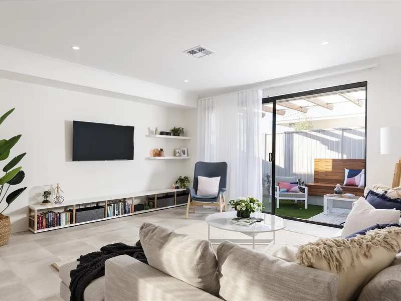 WITH LOW INTEREST RATES, LOW DEPOSIT FINANCE AND THE $10,000 FIRST HOME OWNER GRANT NOW IS THE PERFECT TIME TO BUY. SO WHY WAIT? CONTACT HOMESTART!