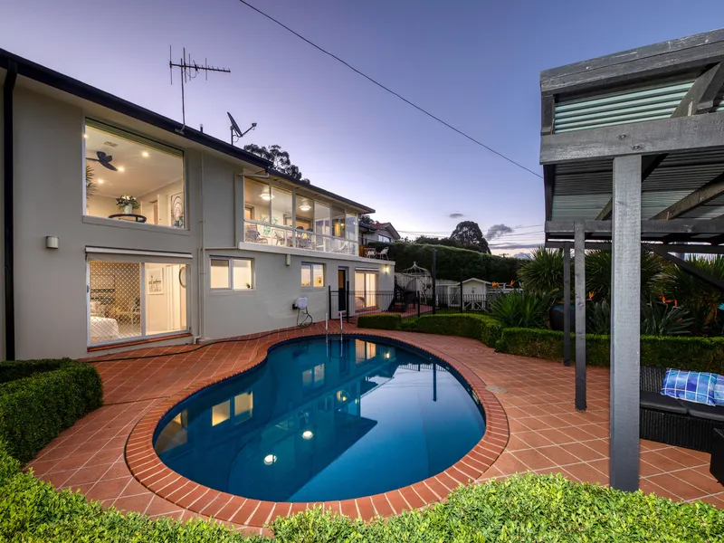 Immaculately presented family home - Dress circle location