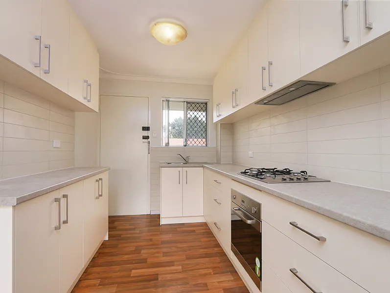 INSTANT MONEY RETURN--UNDER OFFER