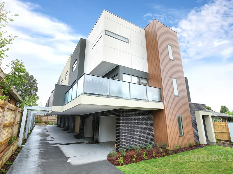 Modern Designer Home In Desirable Location!