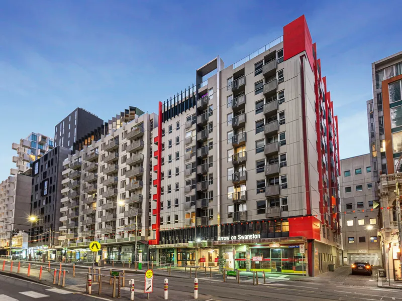 A thrilling start or exciting portfolio addition at the city’s edge