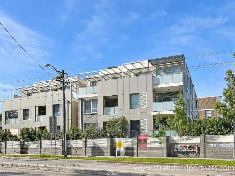 Executive Style Apartment!