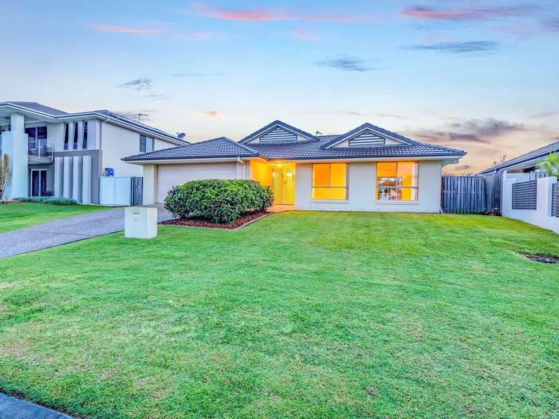 5 Bedroom Lowset Home in Regatta Waters