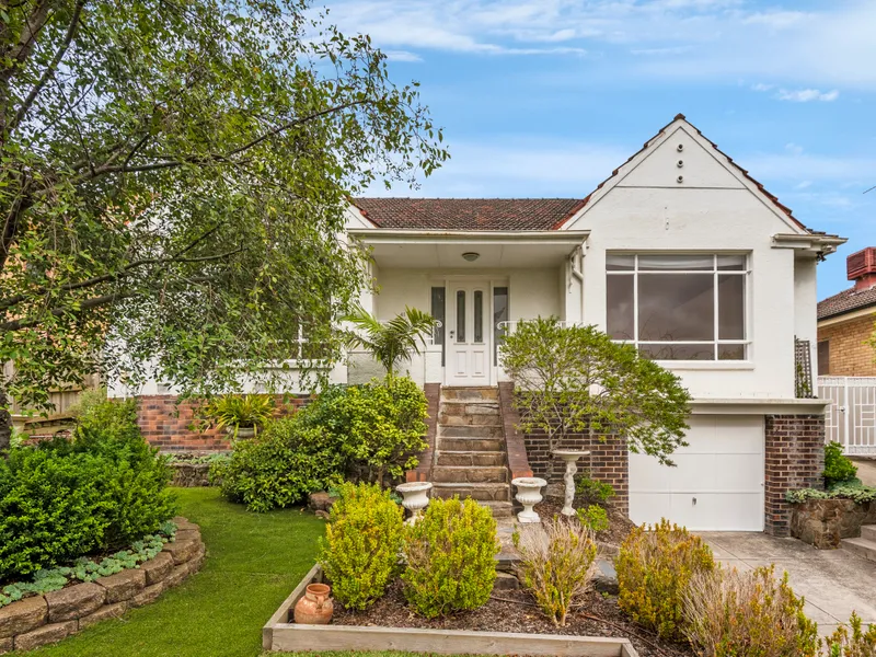 THE ULTIMATE FAMILY HOME IN THE BALWYN HIGH ZONE