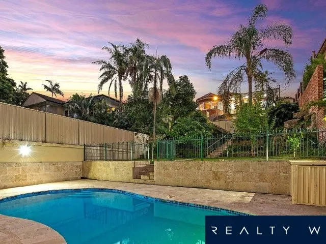 Huge Potential on 867sqm (approx) with 14.63m Frontage 