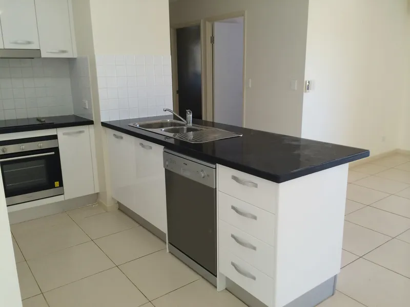 INVESTORS - LEASED UNTIL FEB 2021 FOR $310 PER WEEK