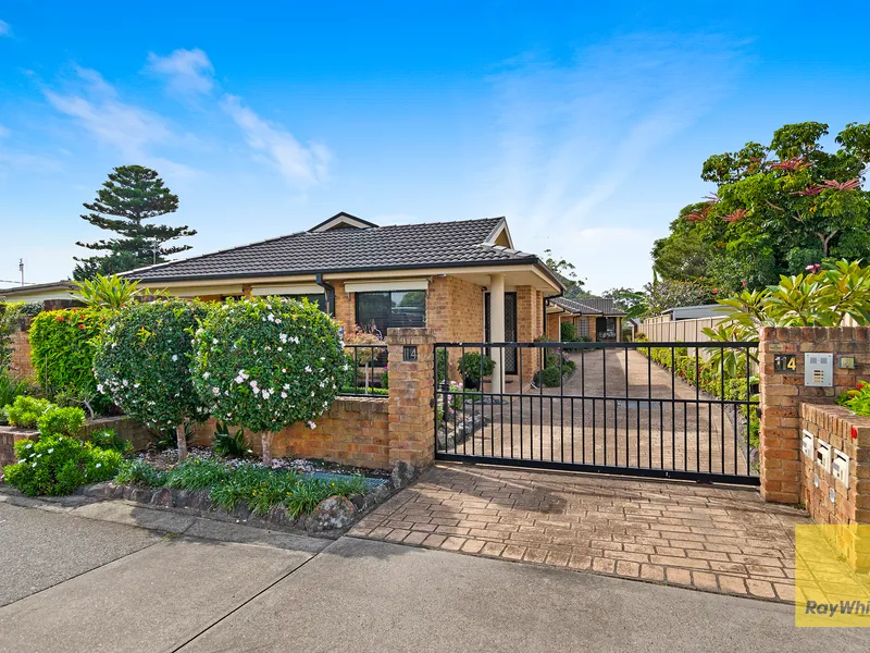 SPACIOUS & MODERN REAR VILLA IN A BLOCK OF ONLY 2!
