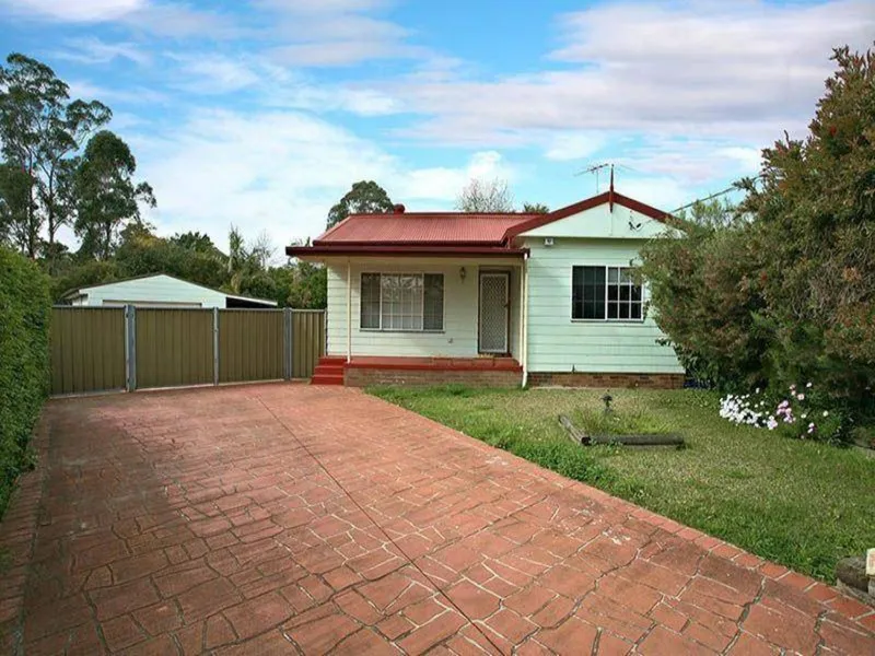 3 Bedroom Family Home in Perfect Location!!