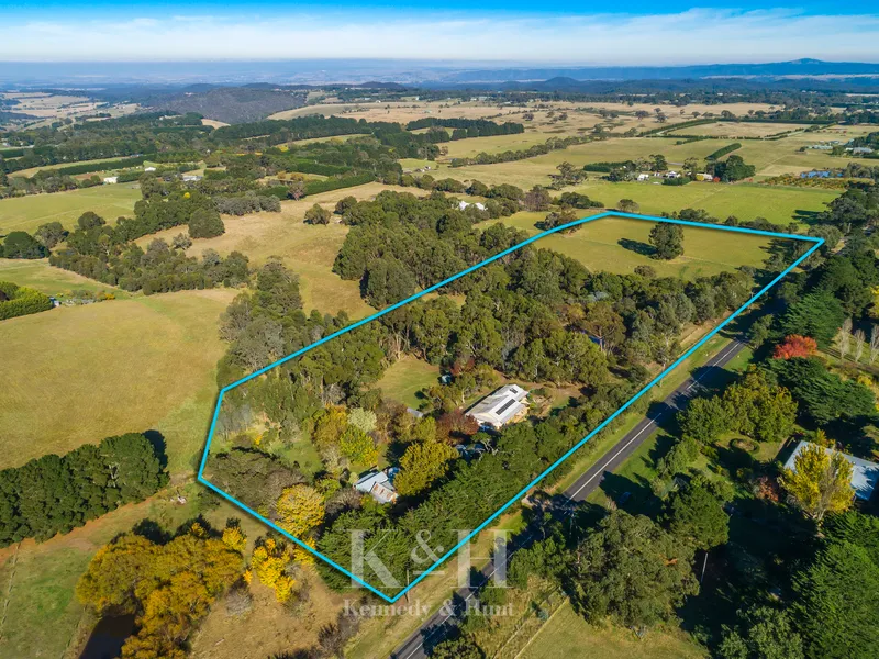 'Couangalt Homestead' - on 15 acres (approx.) complete with 2 charming dwellings