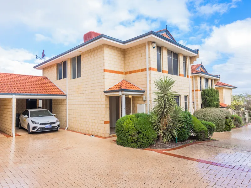 SPACIOUS & CONVENIENT 3X2 TOWNHOUSE