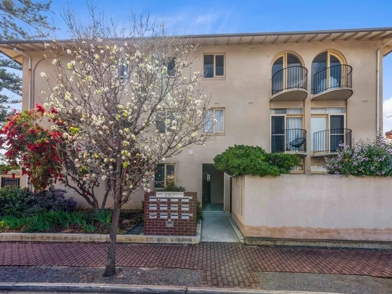 INVEST OR LIVE IN – BEAUTIFULLY UPDATED