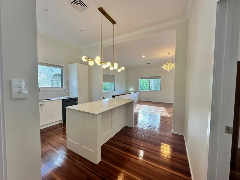 Spacious living in the heart of the city, Close to prestigious schools