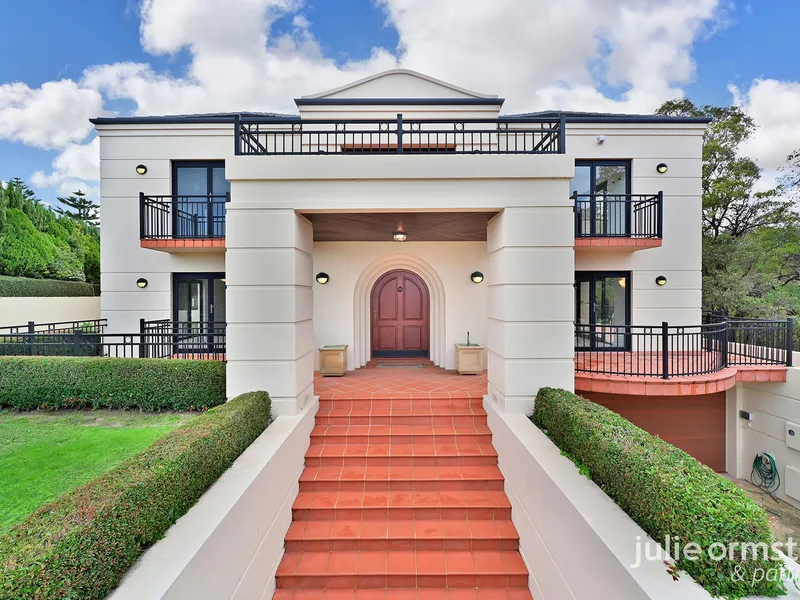 Iconic Woodvale Waters Home
