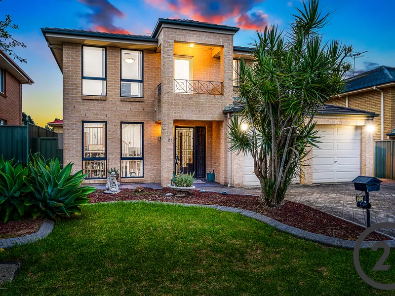 East Facing, Pool and Walk to BV Metro