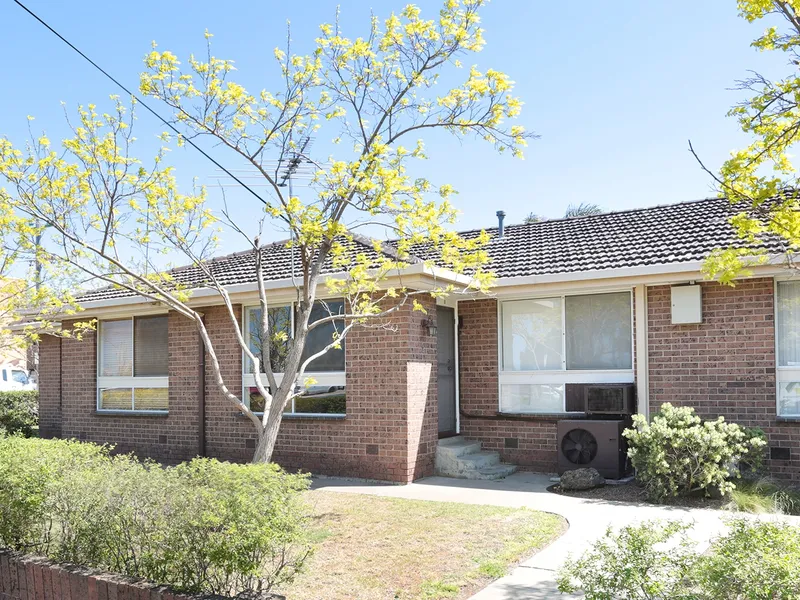 Modern and stylish gem!