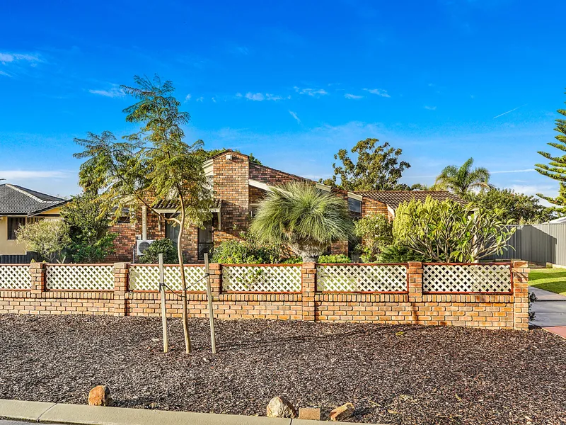 CHARMING CHARACTER FAMILY HOME!