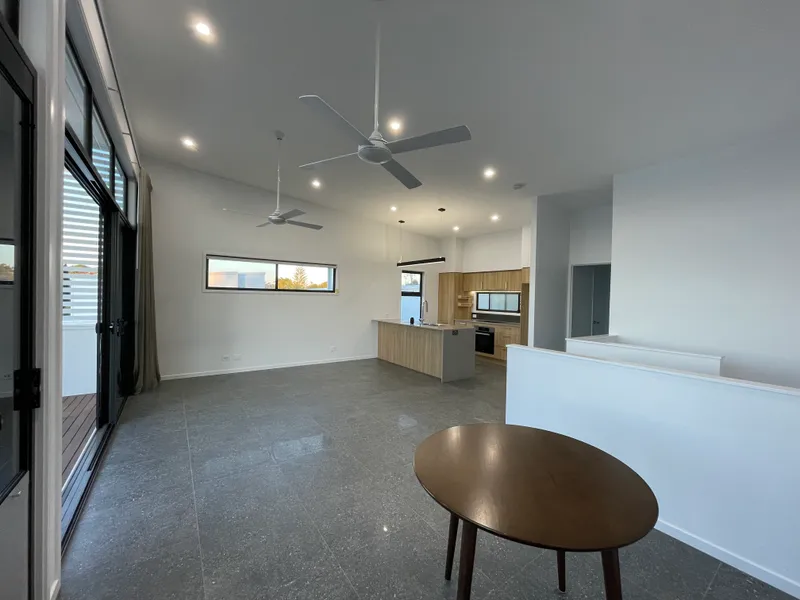 Modern Townhouse in Prime Location