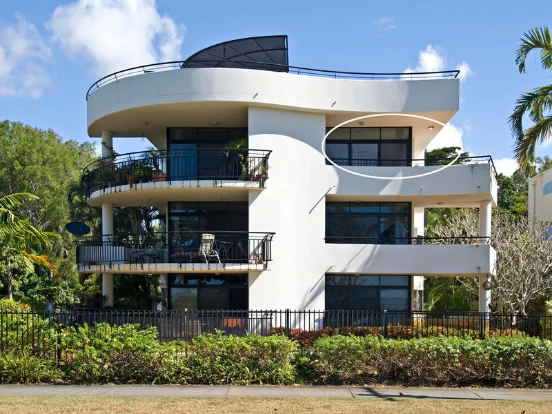 Beachfront Rooftop Penthouse - Two Bedroom - $525pw