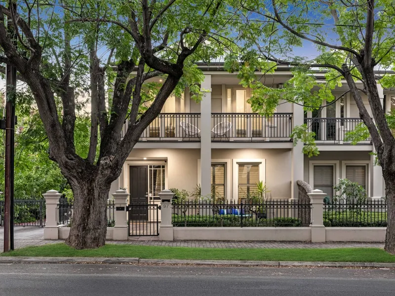 A high-end & master-built luxurious entertainer a skip to The Parade