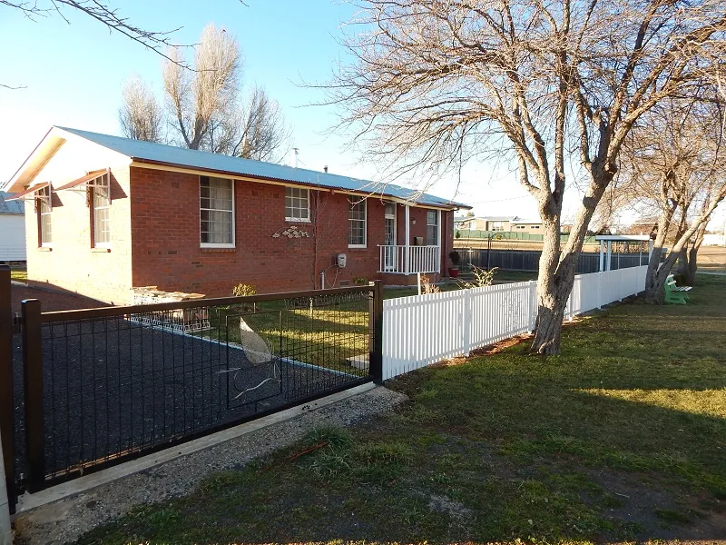 Fully Furnished Home in Adaminaby.