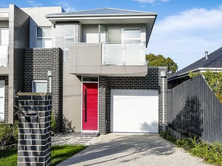 Furnished House (Lease 3 to 12 Months)