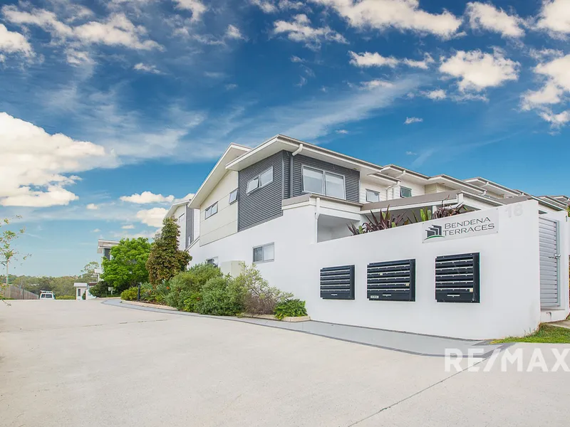 Contemporary Living in Carina Heights