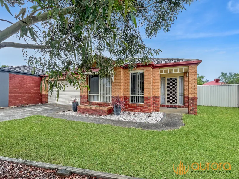 GORGEOUS FAMILY HOME READY FOR YOU