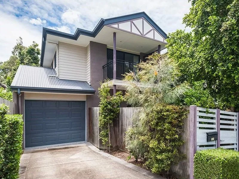 2 bedrooms & 2 ensuites!