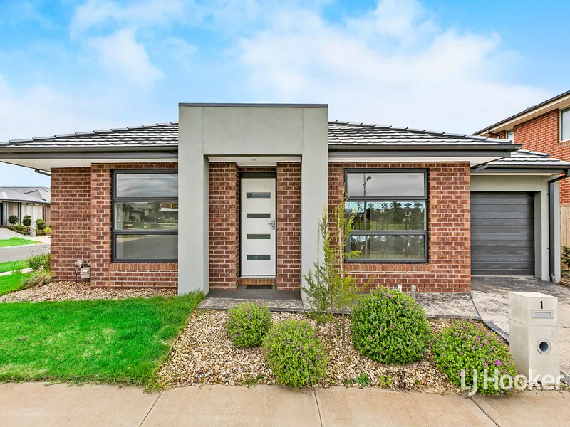 Exceptional Quality & Value with Direct Parkland Frontage