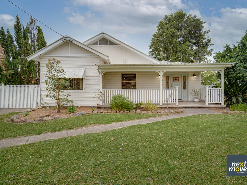 Delightful Federation Cottage in Picturesque Location