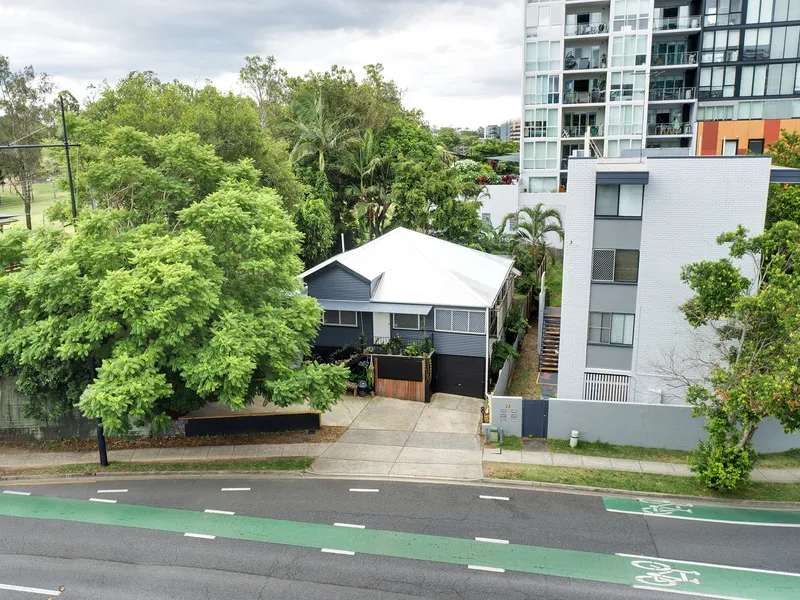 HIGH RISE ZONING - REGATTA PRECINCT