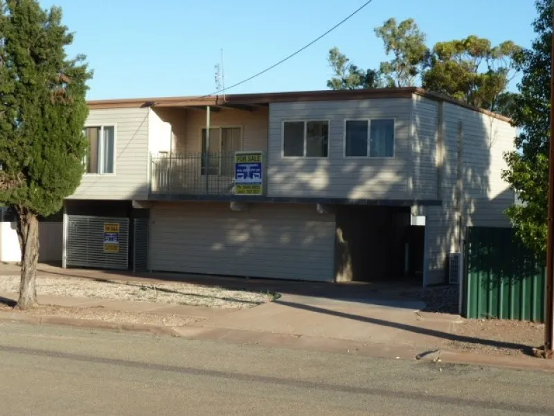 A HOME WITH A VAST DIFFERENCE IN EXCELLENT POSITION