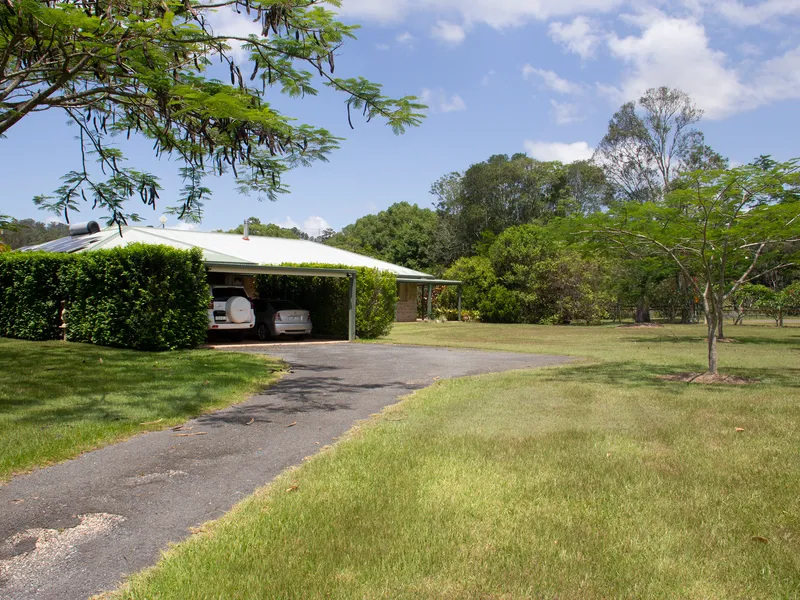 Peaceful eleven and half acre cattle farm on the Rous River in Tweed Valley Northern NSW