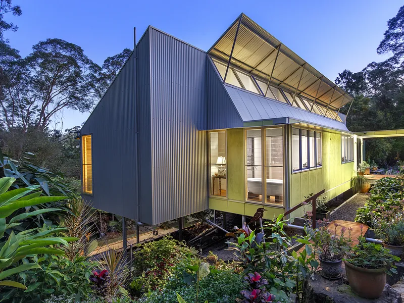 Modern Desirable Home. Don’t Miss Out!