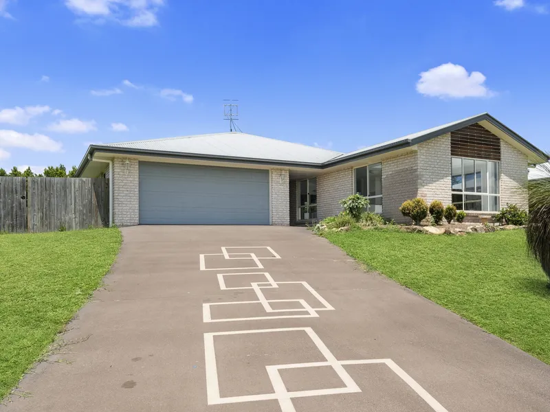 Quality Home in a Great Estate!