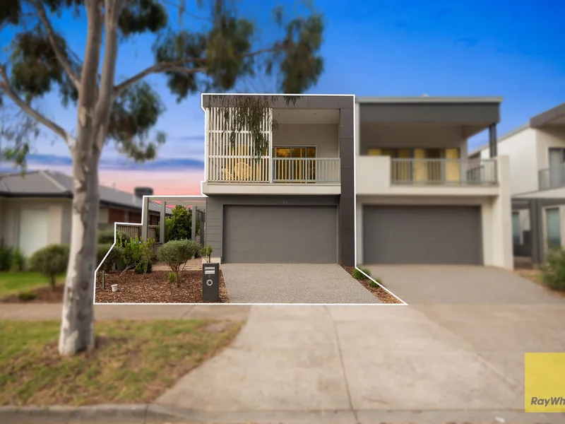 FAMILY TOWNHOUSE - RIVERWALK ESTATE