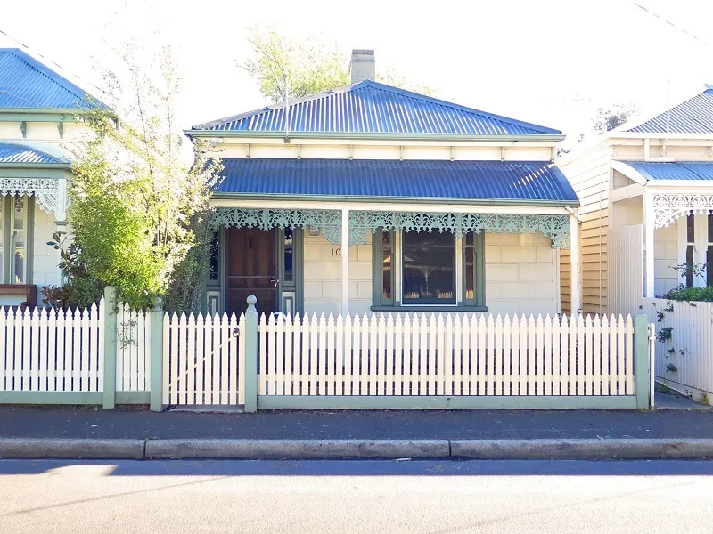 TWO BEDROOM SINGLE FRONTED VICTORIAN, RIGHT IN THE HEART OF WILLIAMSTOWN